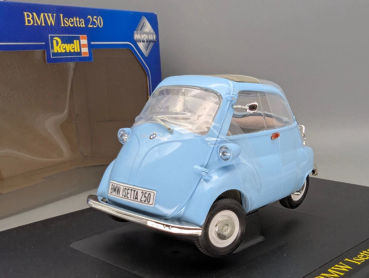 Modellautos 1:18 Revell Metal 08820 BMW Isetta 250 Hellblau mit OVP
