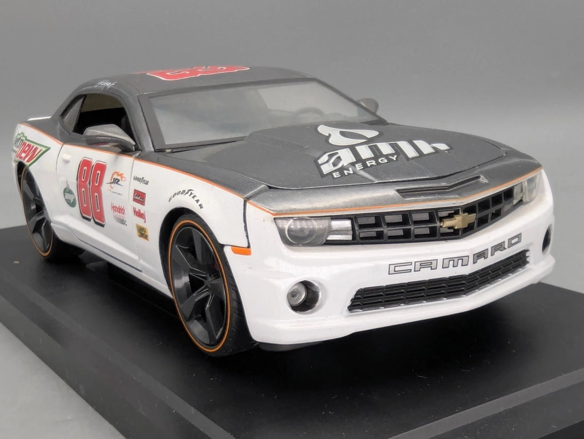Modellautos 1:24 Jada chevrolet Camaro SS 2010 #88 mit OVP