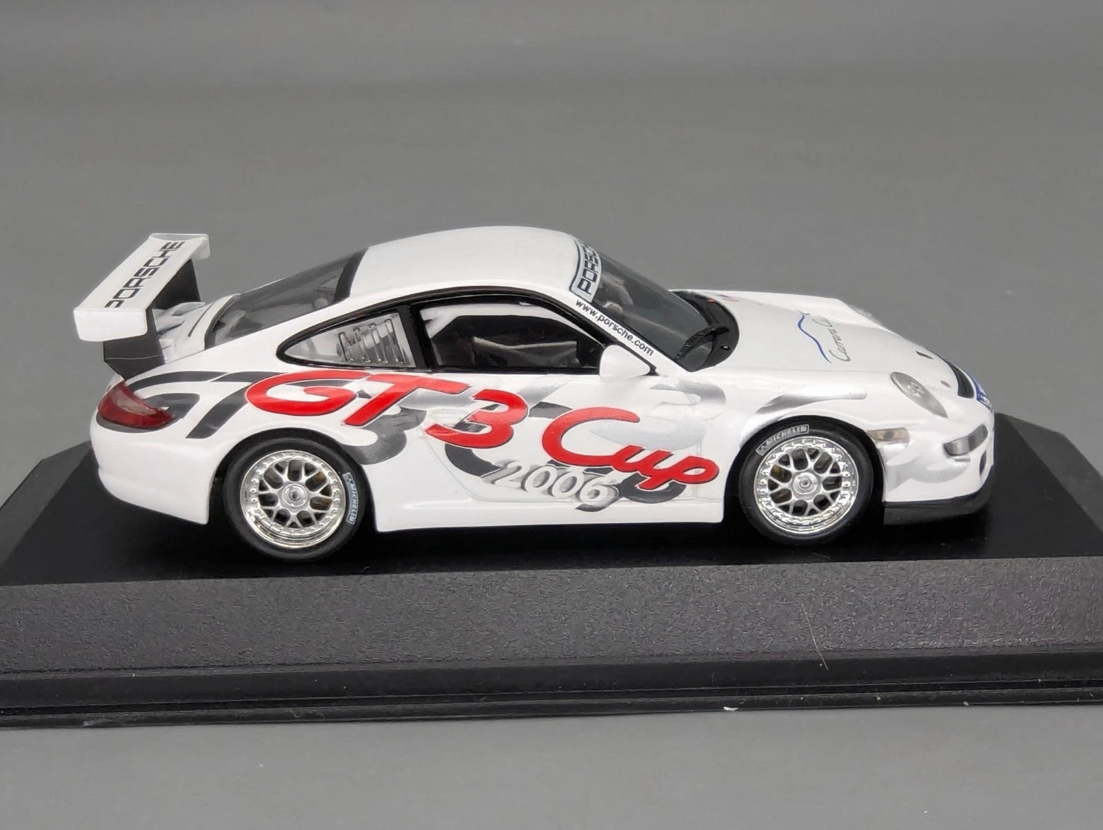 Modellautos 1:43 Minichamps Porsche 911 GT3 Cup 2006 #1 WAP Dealer OVP