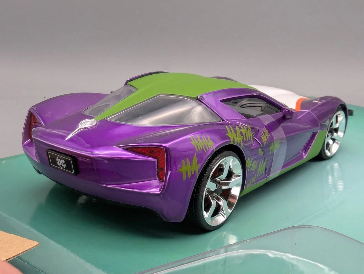 Modellautos 1:24 Jada 2009 Chevrolet Chevy Corvette Stingray "Joker's Car" OVP