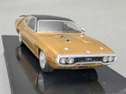Modellautos 1:43 Ixo Plymouth GTX Runner 1971 mit Vitrine