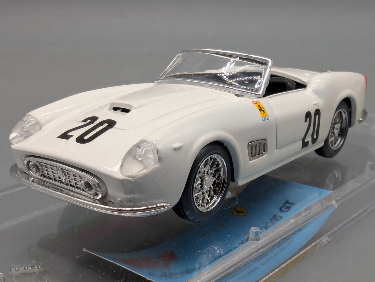 Modellautos 1:43 Vitesse Ferrari 250 Spyder California 24h Le Mans 1960 #20 OVP