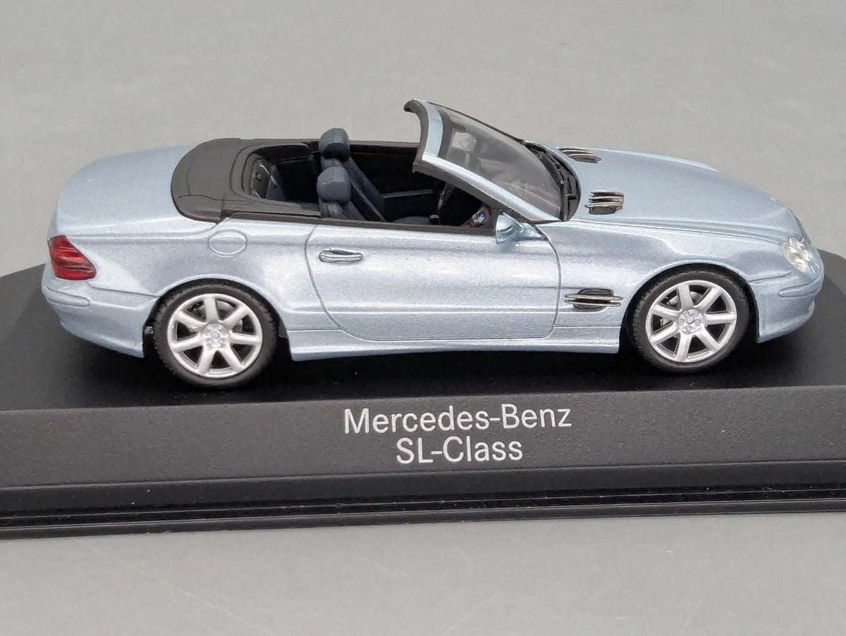 Modellautos 1:43 Minichamps Mercedes Benz SL Klasse Silberblau Met. Dealer OVP