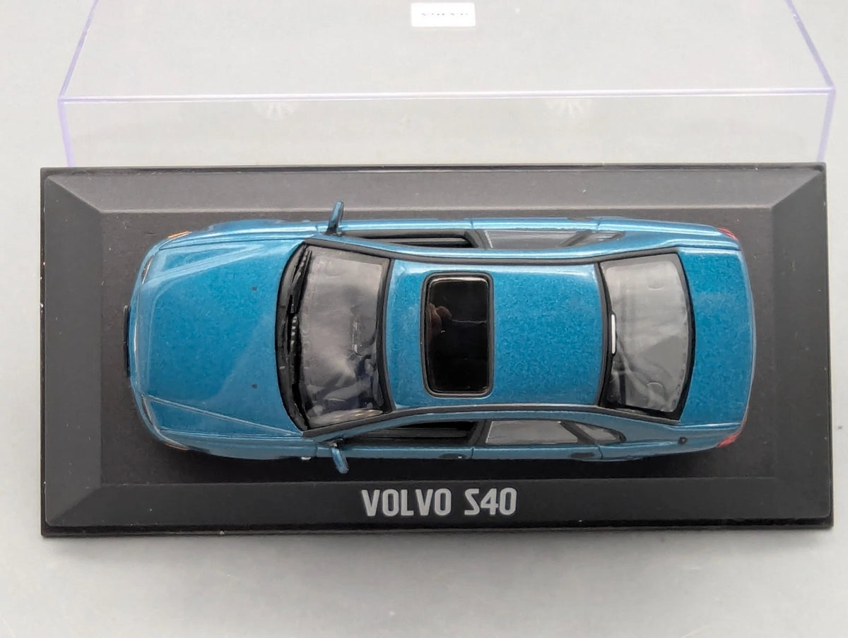 Modellautos 1:43 Minichamps Volvo S40 Lagunengrün mit Dealer OVP