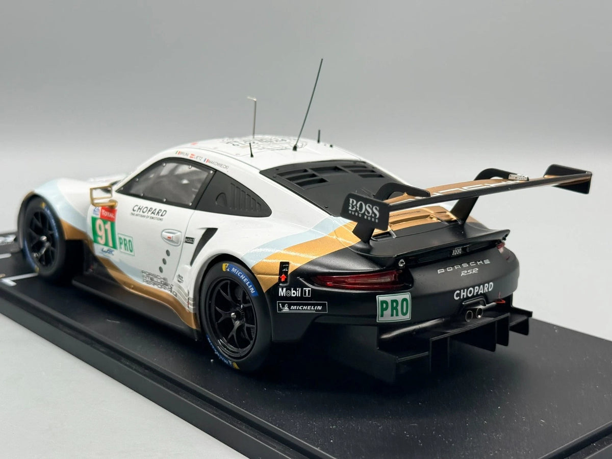 Modellautos 1:18 Ixo Porsche 911 RSR Le Mans 24h 2019 #91 mit OVP