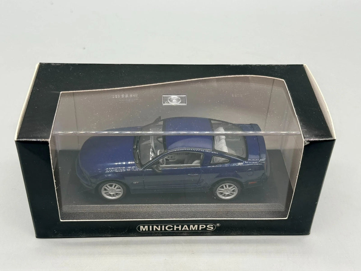 Modellautos 1:43 Minichamps Ford Mustang mit OVP