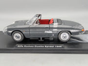Modellautos 1:18 Touring Modelcars Alfa Romeo Duetto Spider 1966 Grau mit OVP