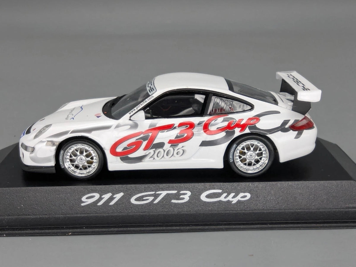 Modellautos 1:43 Minichamps Porsche 911 GT3 Cup 2006 #1 WAP Dealer OVP