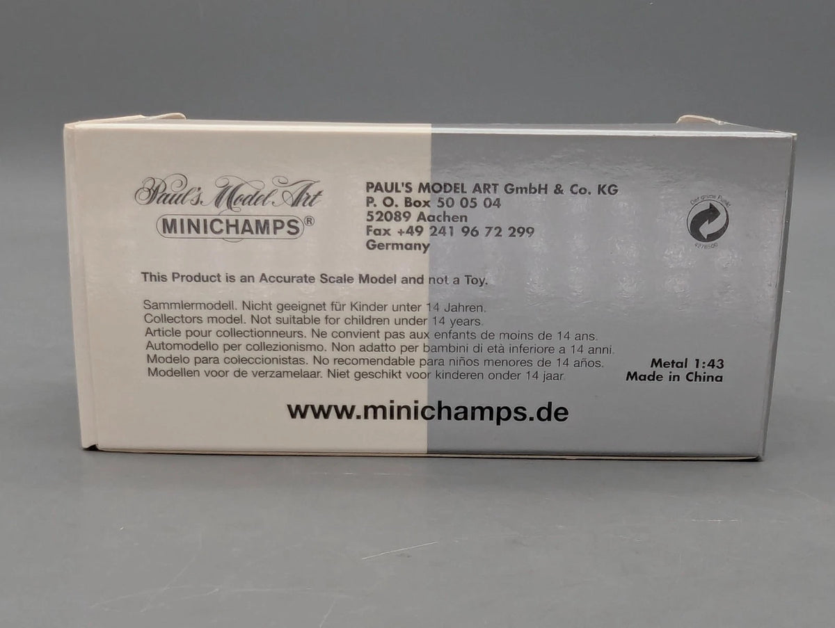 Modellautos 1:43 Minichamps Audi A4  3.2 Quattro 6-Gang Eissilber mit Dealer OVP