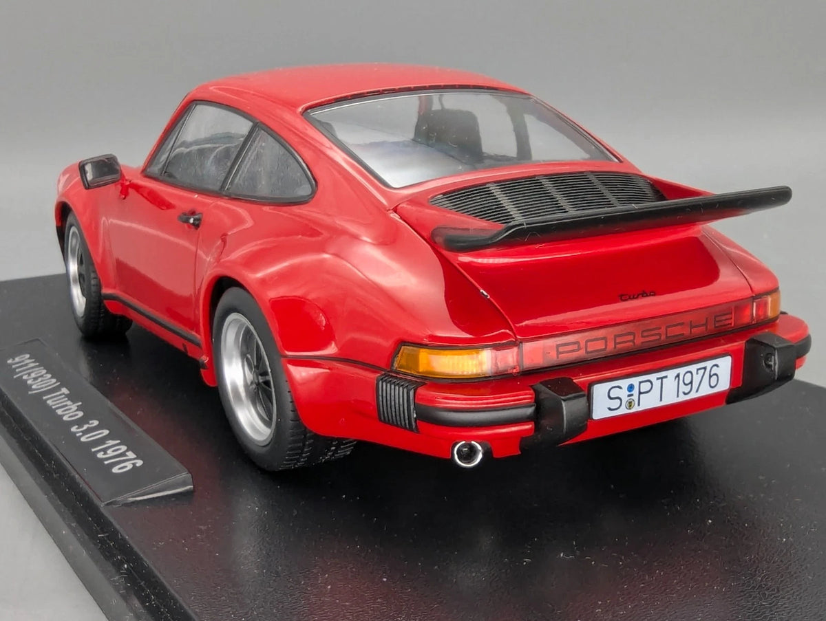 Modellautos 1:18 KK-Scale Porsche 911 930 Turbo 3.0 1976 Rot mit OVP