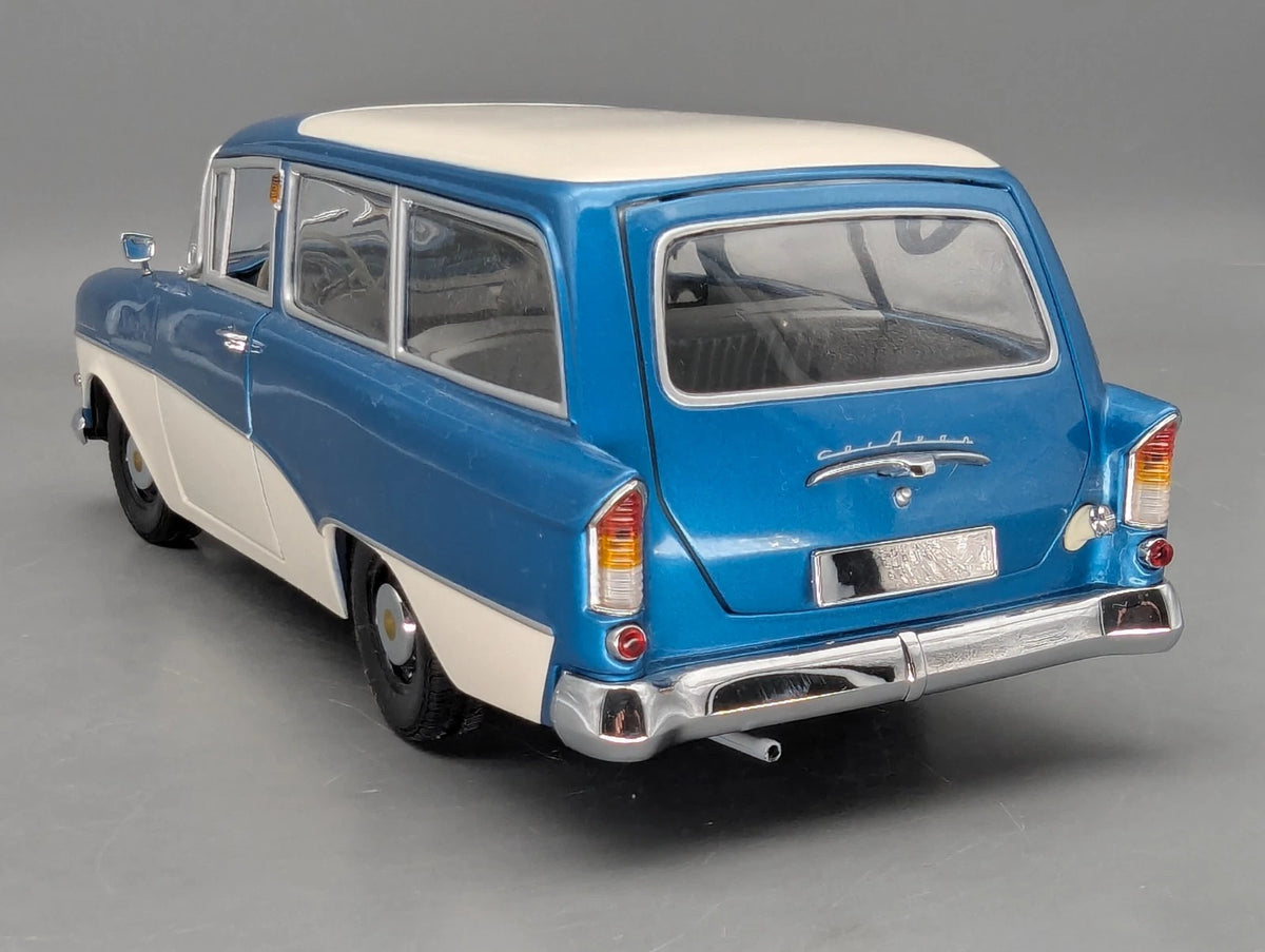 Modellautos 1:18 Minichamps Opel Rekord P1 Caravan 1958 mit OVP