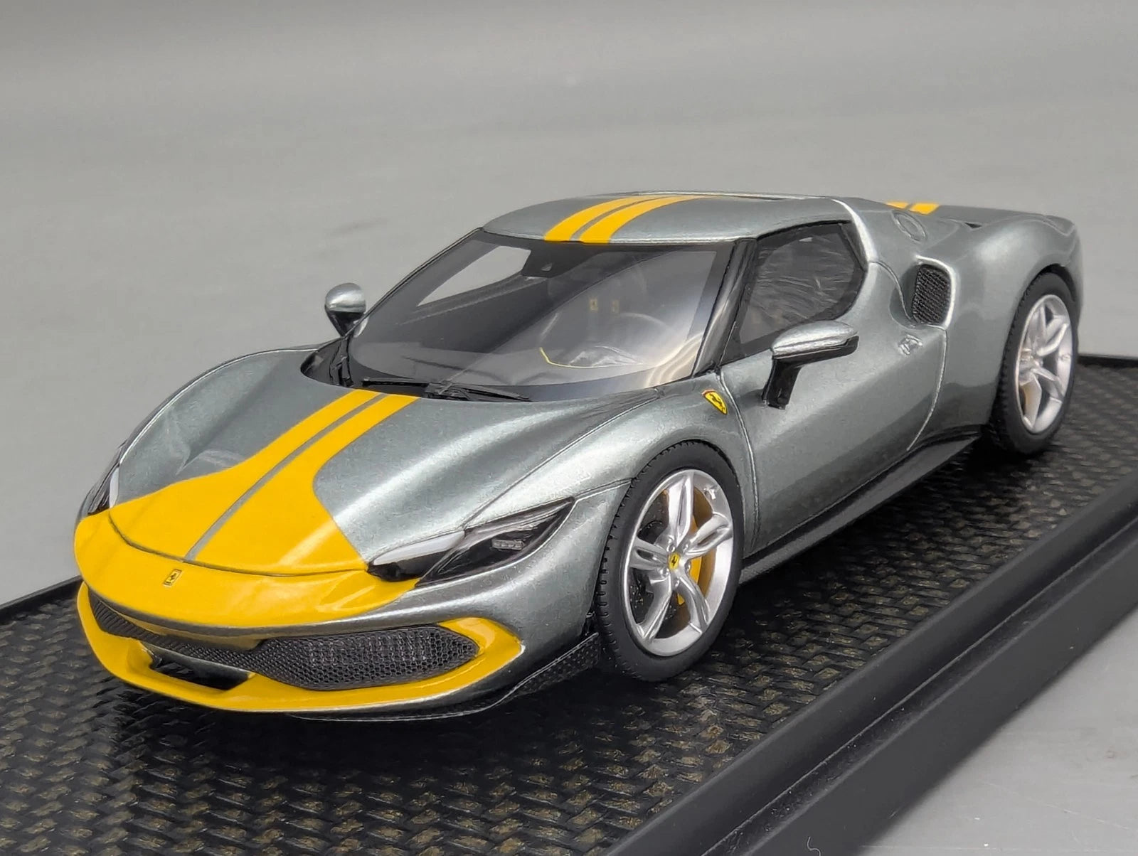 Modellautos 1:43 BBR Concept43 Ferrari 296 Assetto Fiorano Grigio Coburn mit OVP