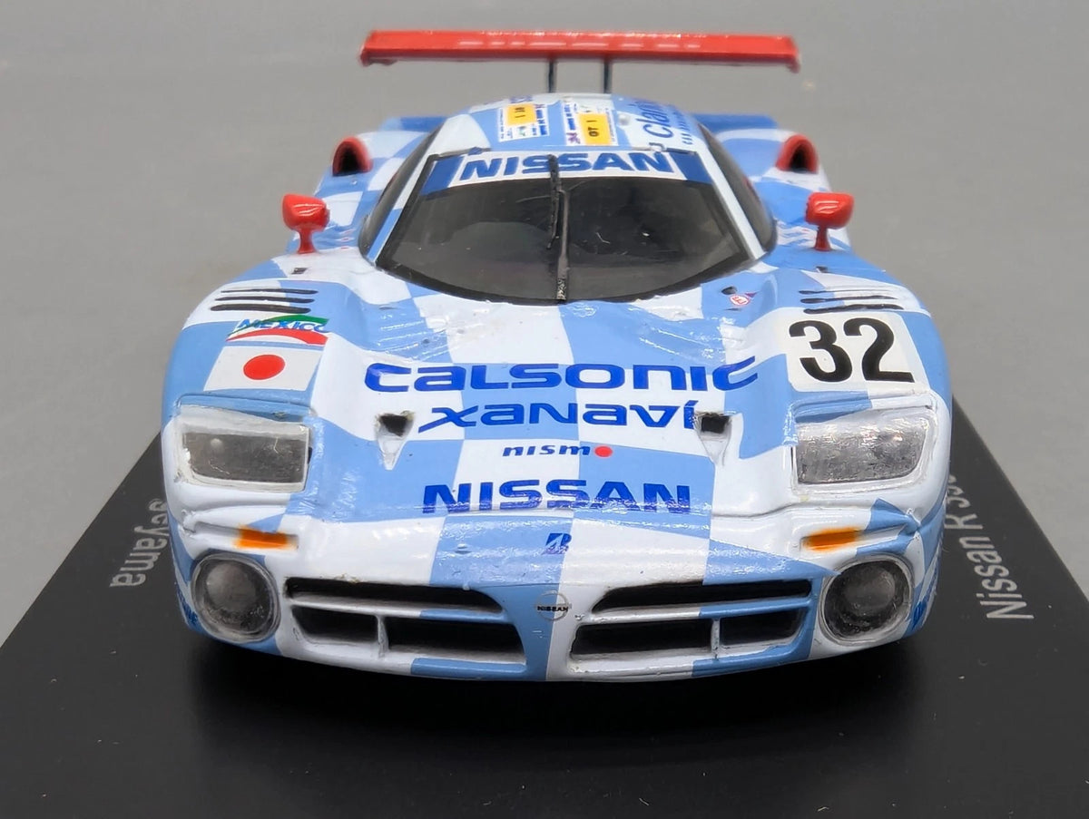 Modellautos 1:43 Spark Nissan R 390 GT1 3rd 24h Le Mans 1998 #32 Vitrine