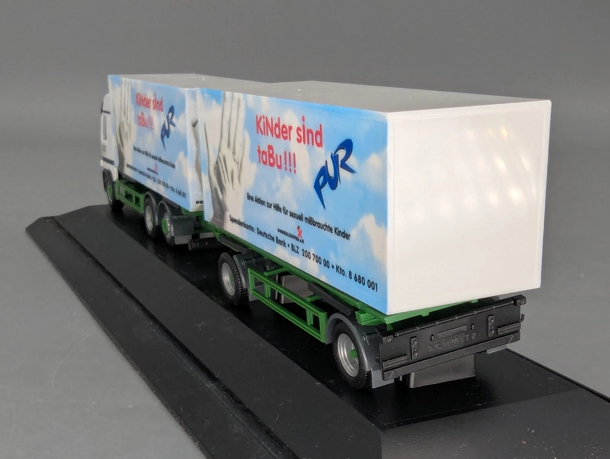 Lkw Modell 1:87 Herpa Mercedes Benz Actros 2543 Spedition Schrader mit Vitrine