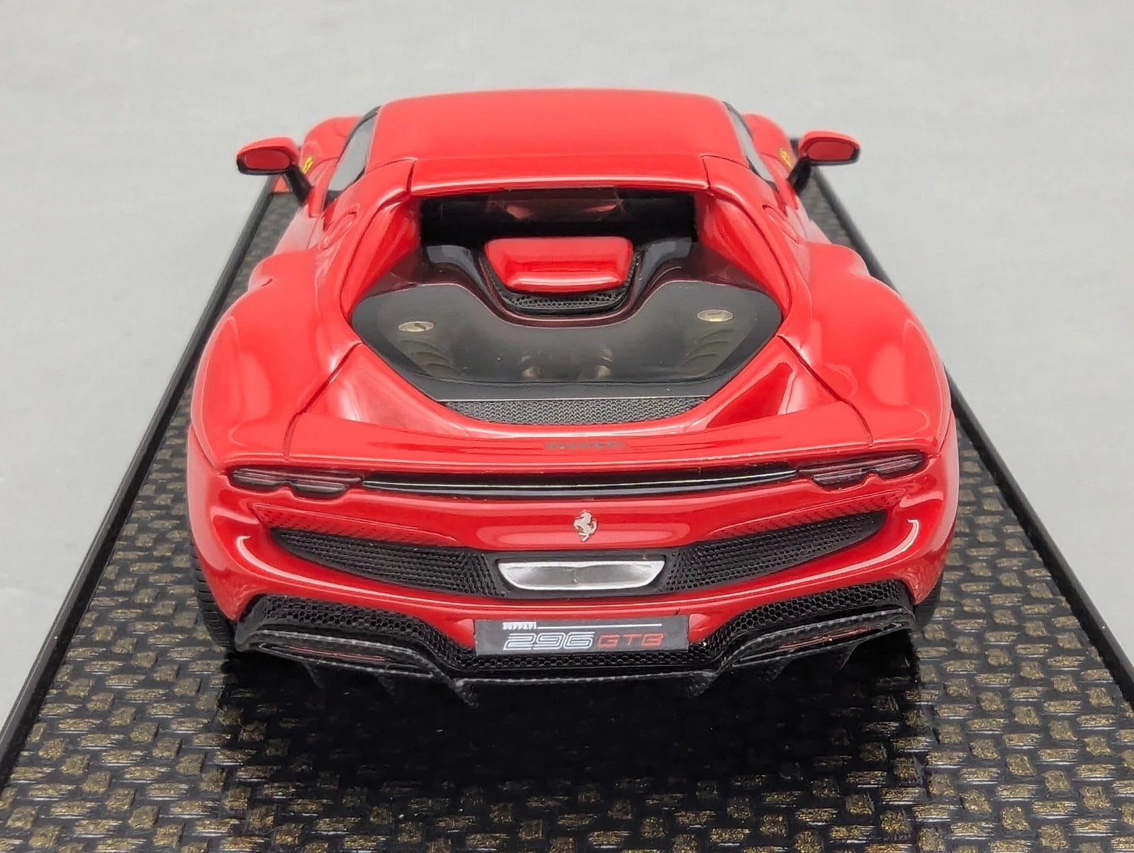 Modellautos 1:43 BBR Concept43 Ferrari 296 GTB Rosso Corsa 322 Ltd 53/96 mit OVP