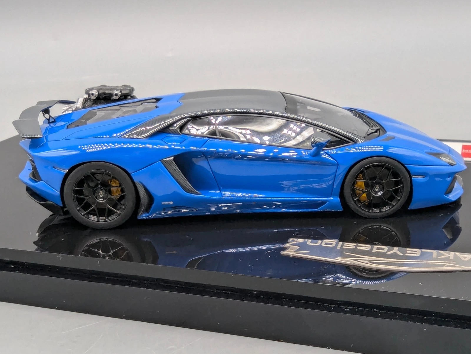 Eidolon Make Up 1:43 Lamborghini Aventador LP760-2 Engine Set Oakley Design OVP