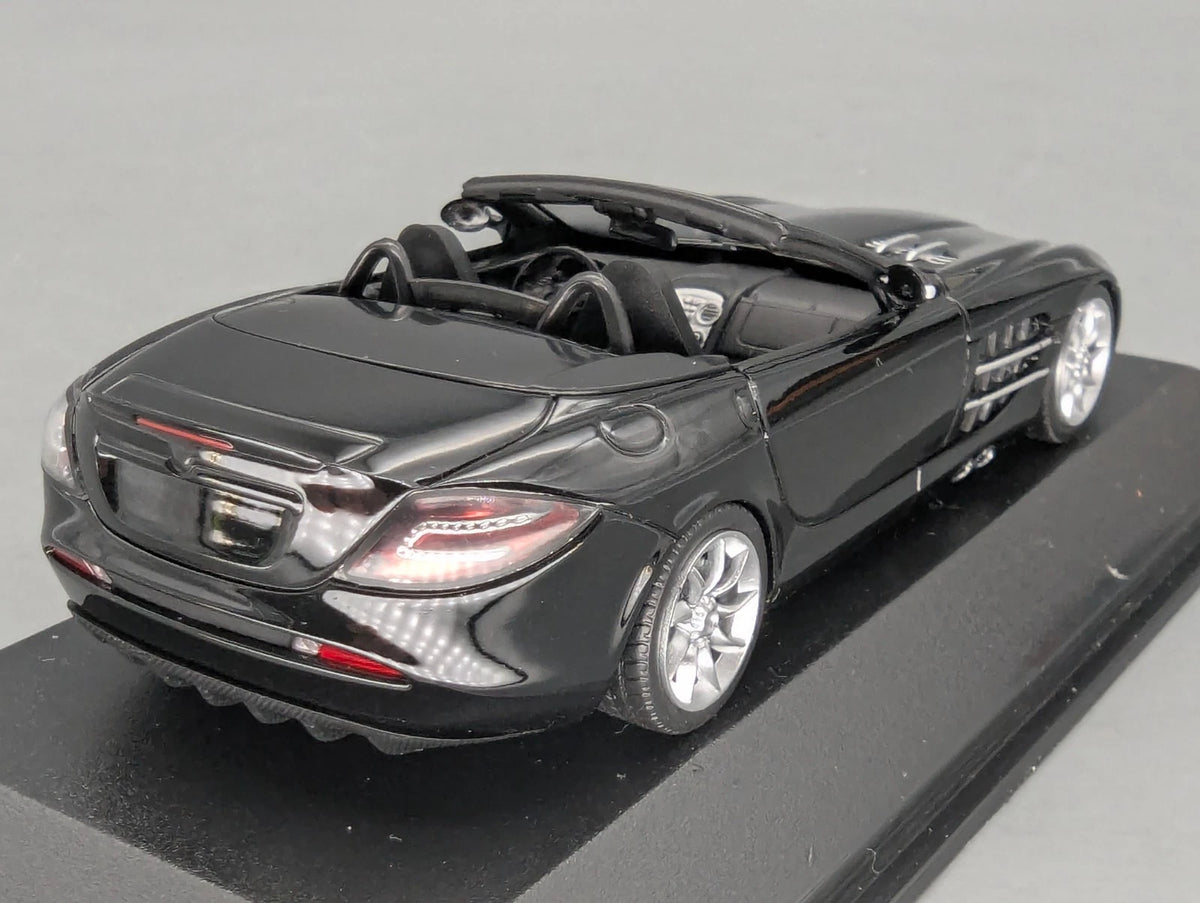 Modellautos 1:43 Minichamps Mercedes Benz SLR McLaren Roadster 2007 mit OVP
