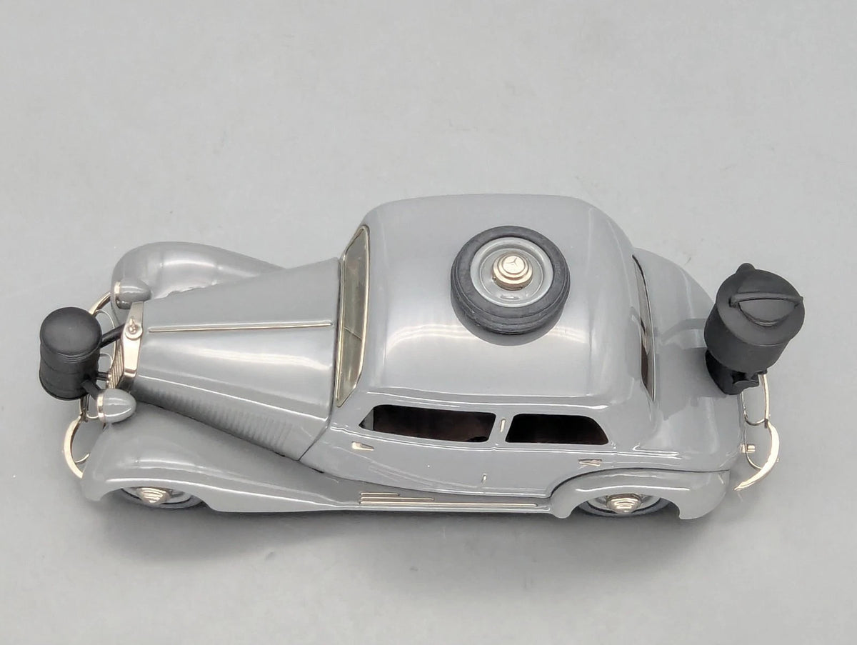 Modellautos 1:18 Schuco Mercedes Benz 170V Limousine mit Holzvergaser OVP