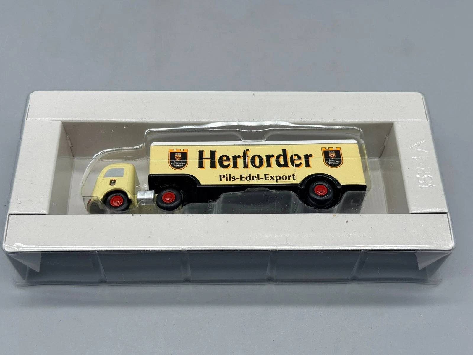 Modellautos 1:90 Schuco Piccolo 2er-Set LKW mit Anhänger Herforder in OVP