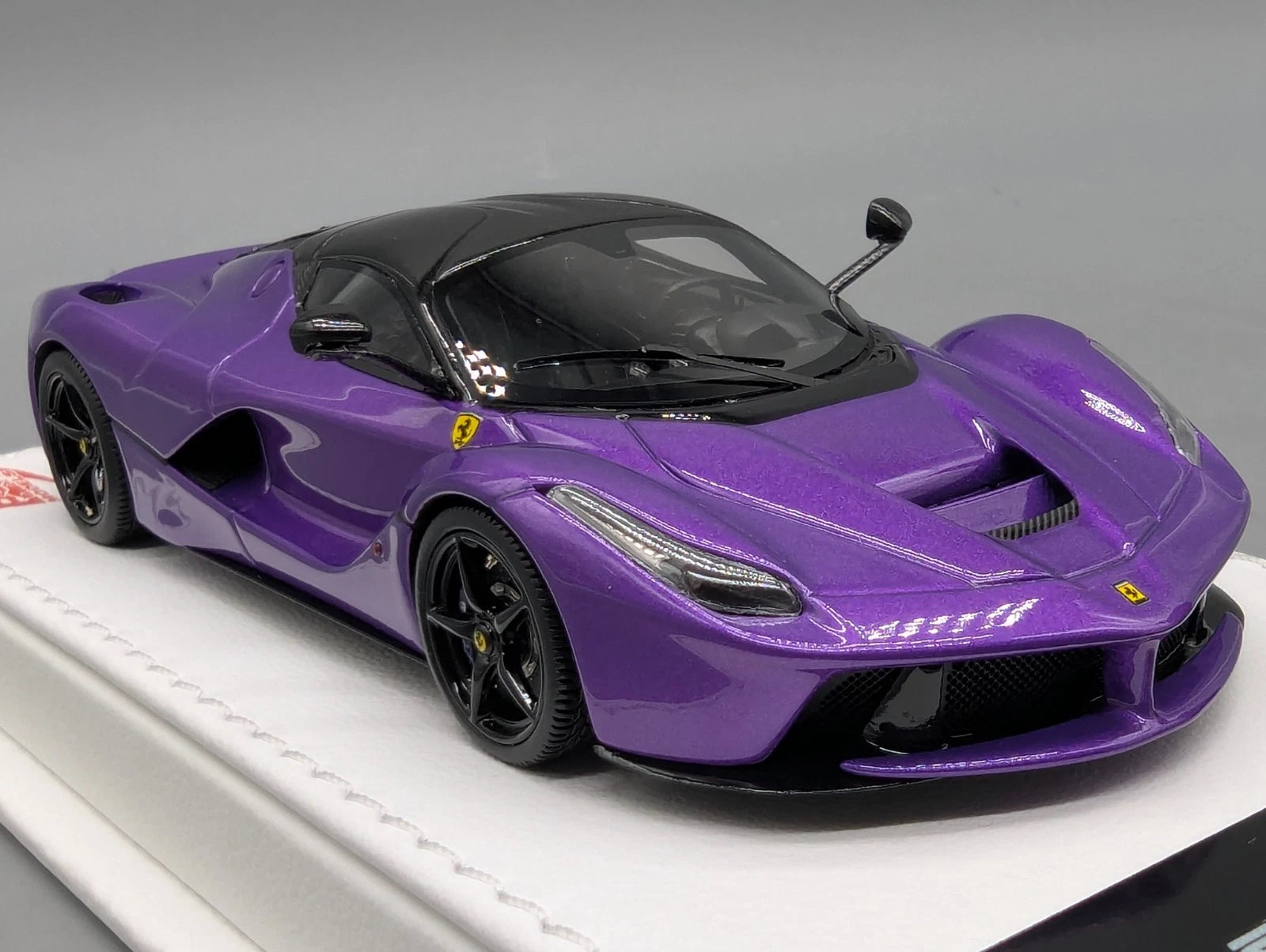 Modellautos 1:43 BBR Executive Ferrari LaFerrari Gloss Mica Violet 22/35 OVP