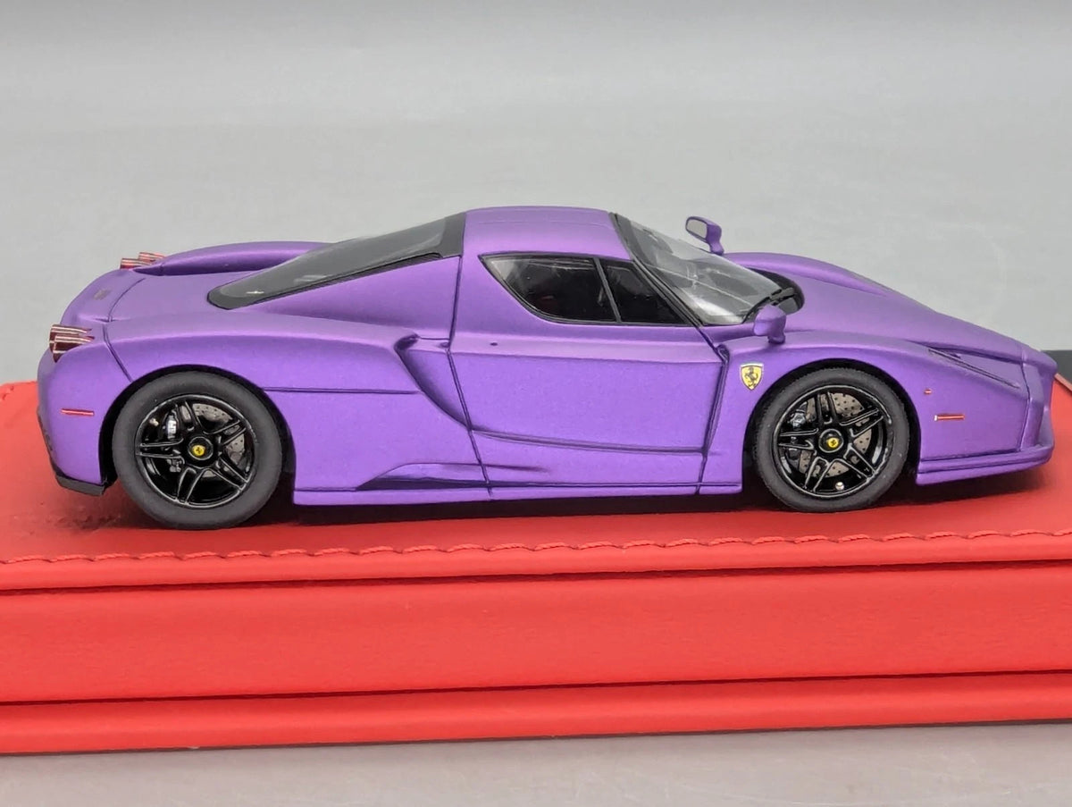 Modellautos 1:43 BBR Executive CALSITO Ferrari Enzo Mica Violet Matt 12/15 OVP