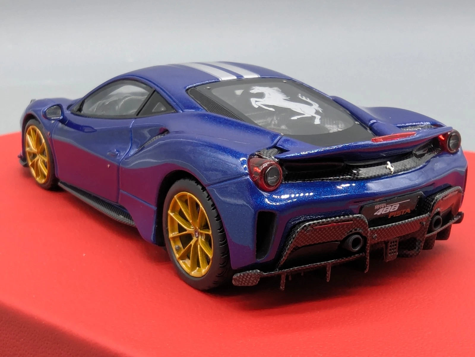 Modellautos 1:43 BBR Ferrari 488 Pista LHD Leirer CH Limited 1/5 Medium Base OVP