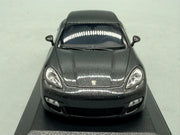 Modellautos 1:43 Minichamps Porsche Panamera mit OVP