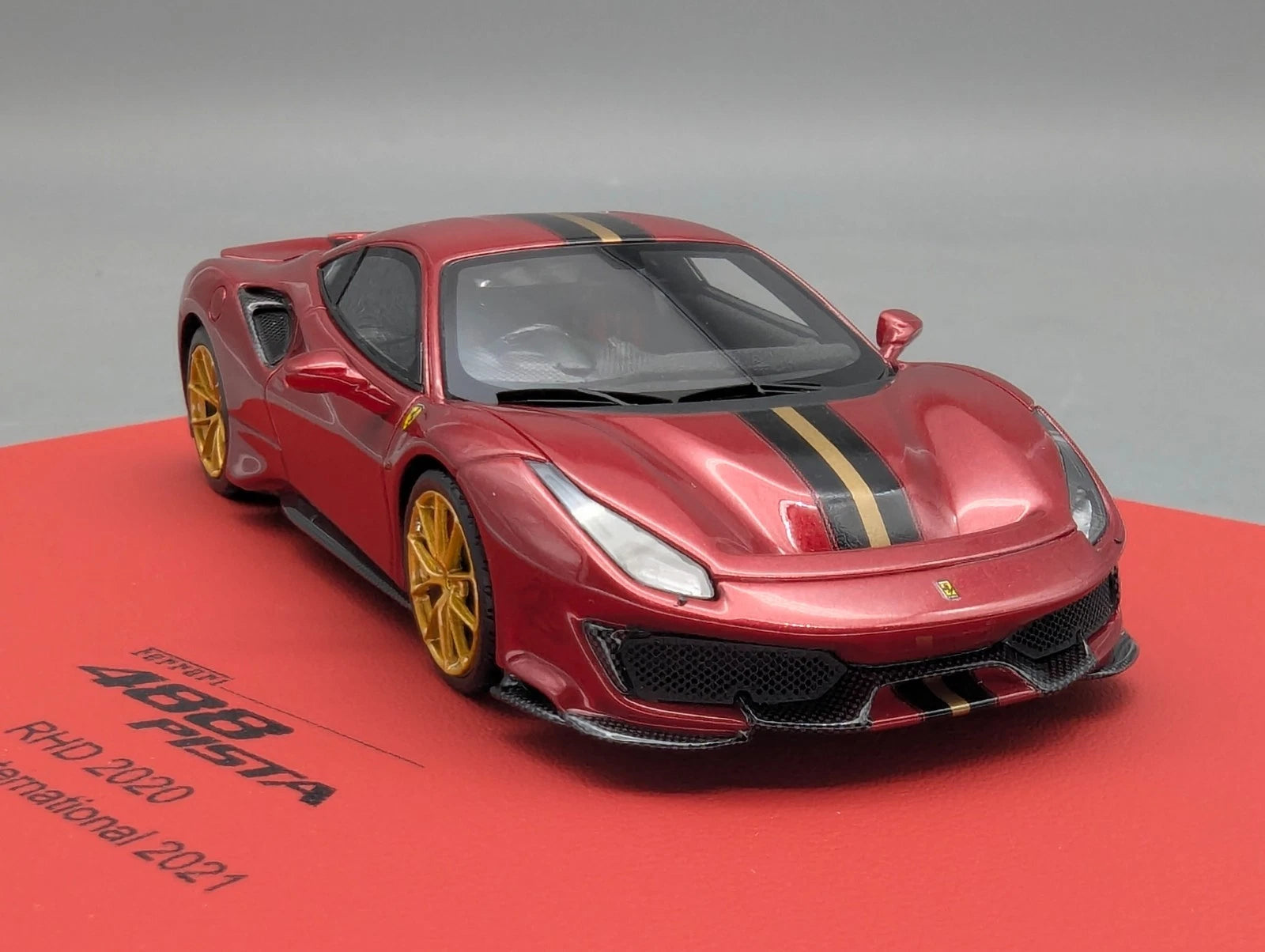 Modellautos 1:43 BBR Ferrari 488 Pista RHD 2020 Romans Inter. 2021 01/05 mit OVP