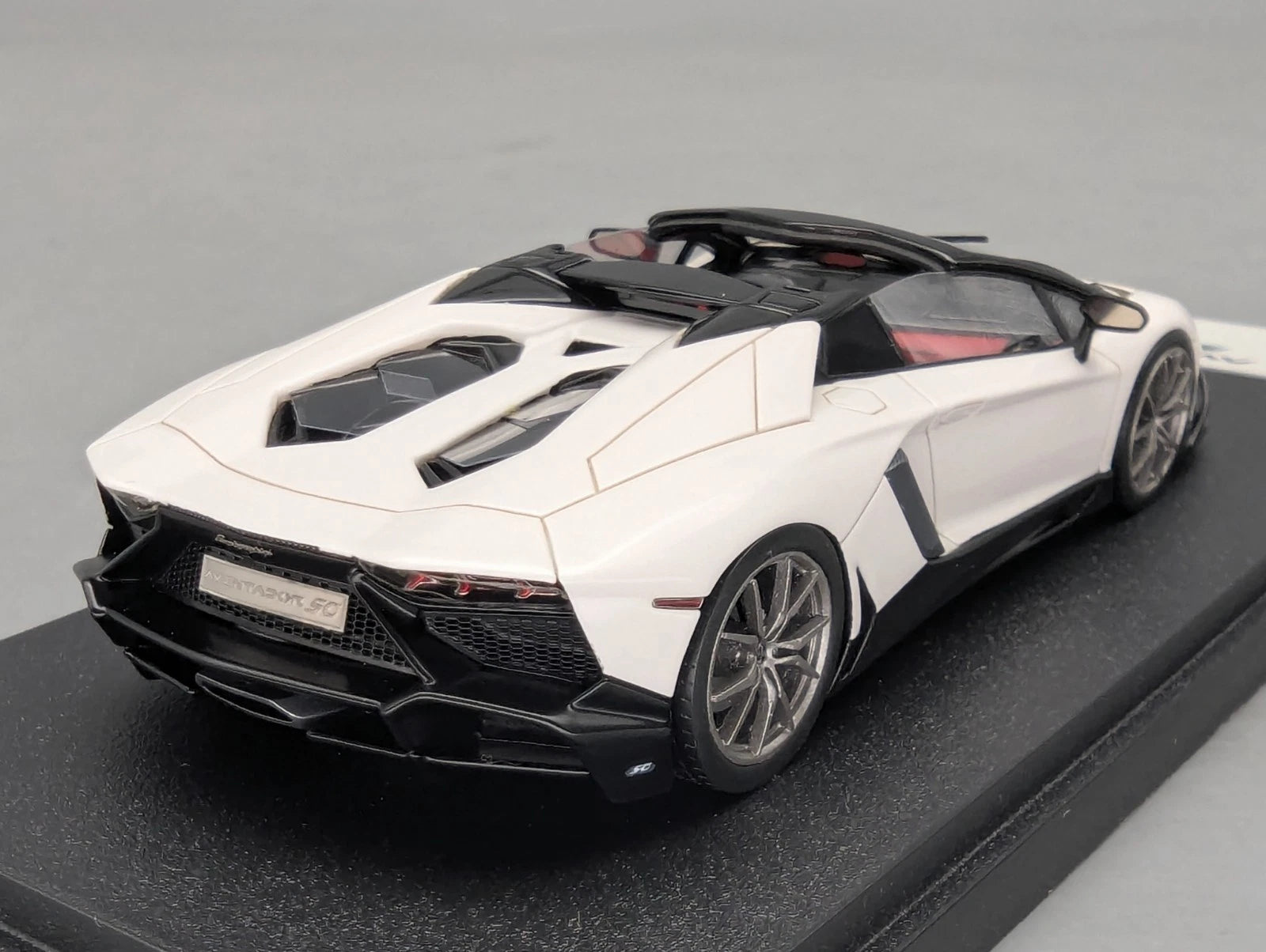 Eidolon Make Up 1:43 Lamborghini Aventador LP720-4 Roadster Weiß 2013 07/10 OVP