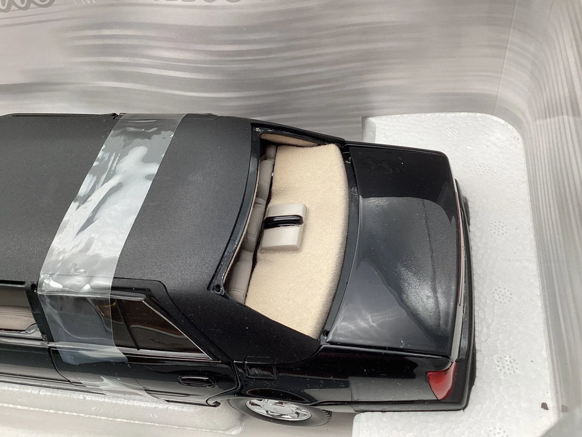 Modellautos 1:18 Sun Star Cadillac De Ville Limousine 2004 Black mit OVP