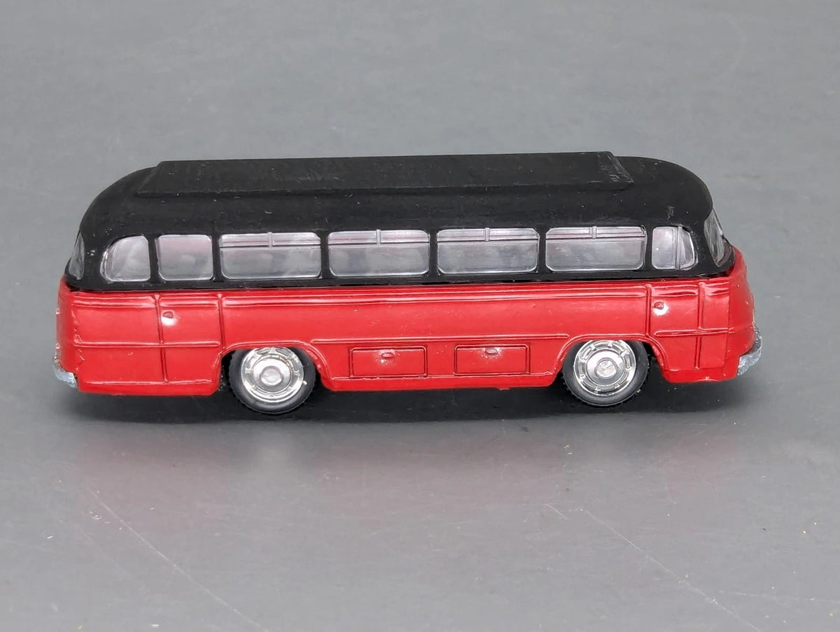 Modellautos 1:66 Schuco Modell 900 Mercedes Bus O 321 H Original Schuco Vitrine