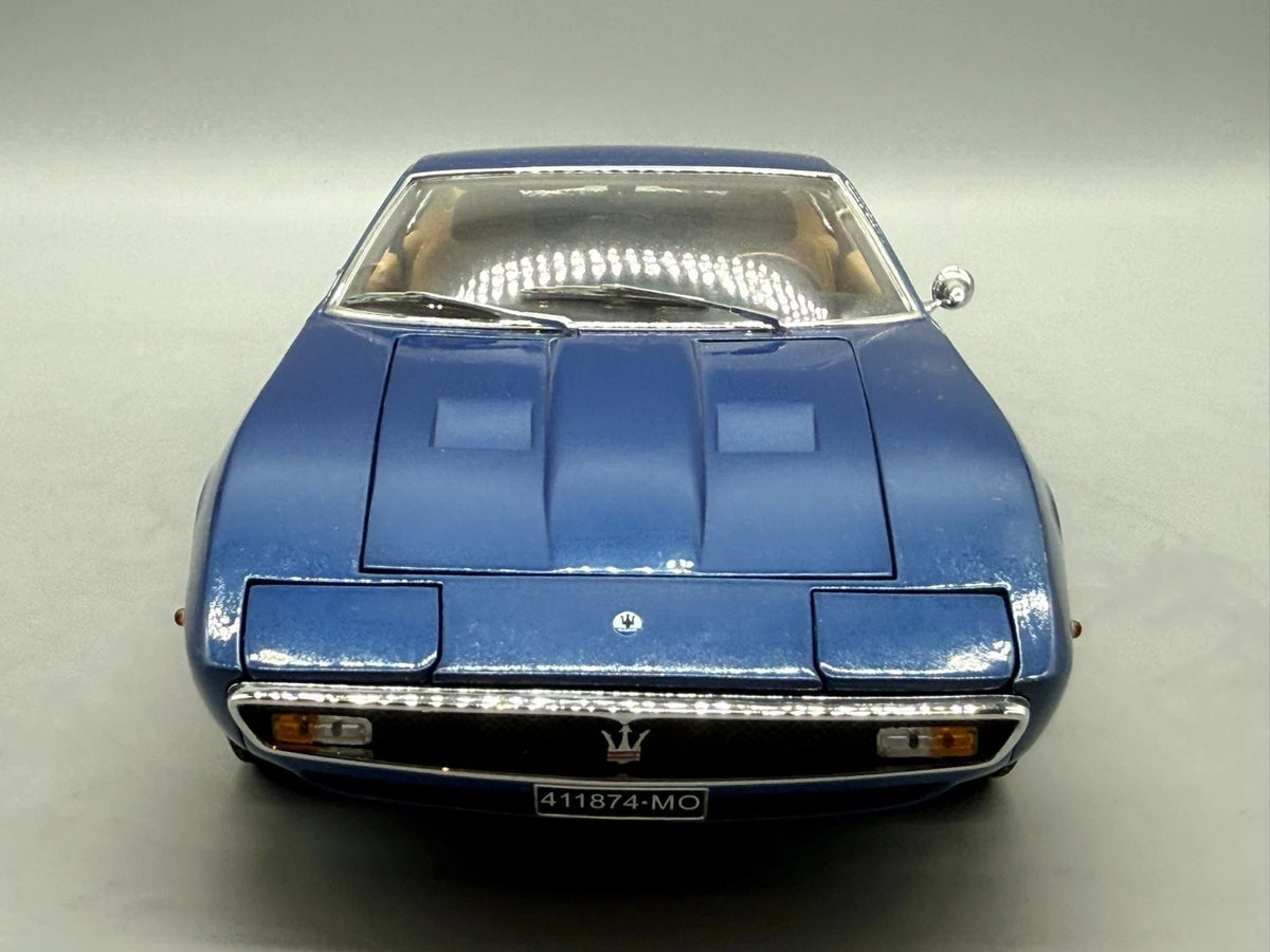 Modellautos 1:18 Minichamps Maserati Ghibli 1969 mit OVP
