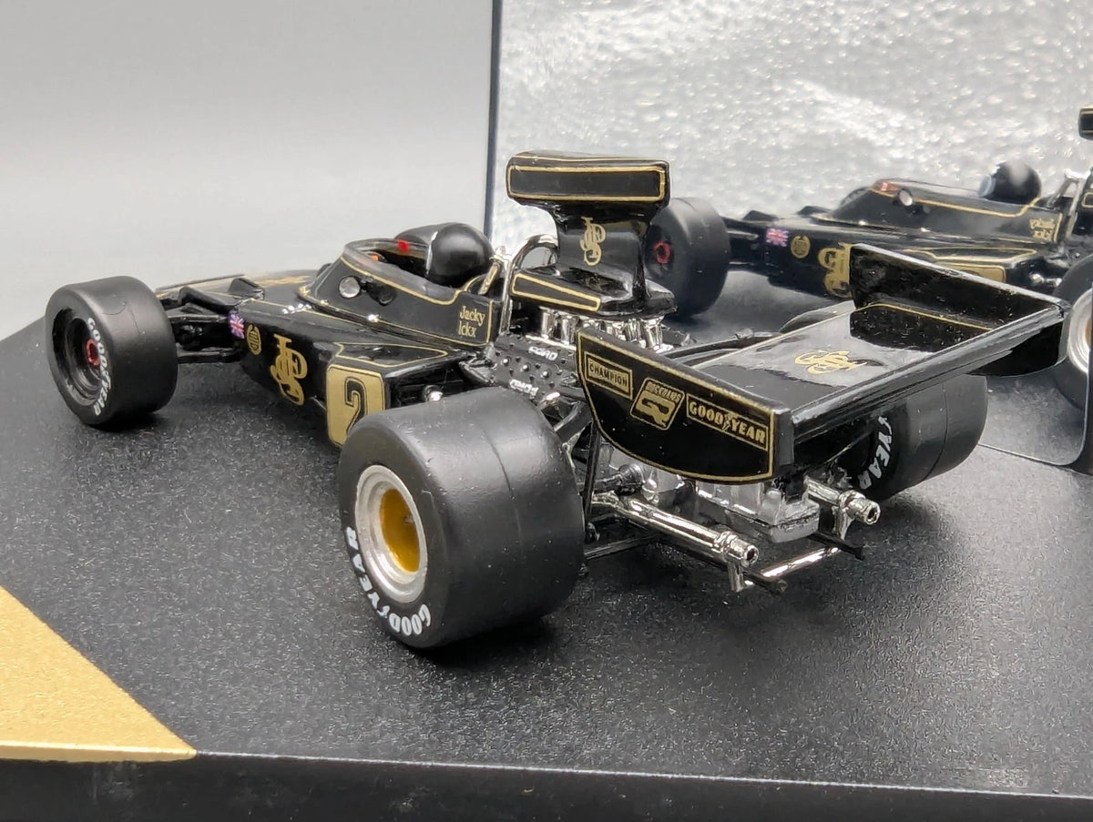 Modellautos 1:43 Quartzo Lotus 72E German GP 1974 #2 Jacky Ickx mit Vitrine
