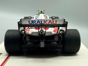 Modellautos 1:18 Minichamps Uralkali Haas F1 Team VF-21 M.Schuhmacher mit OVP