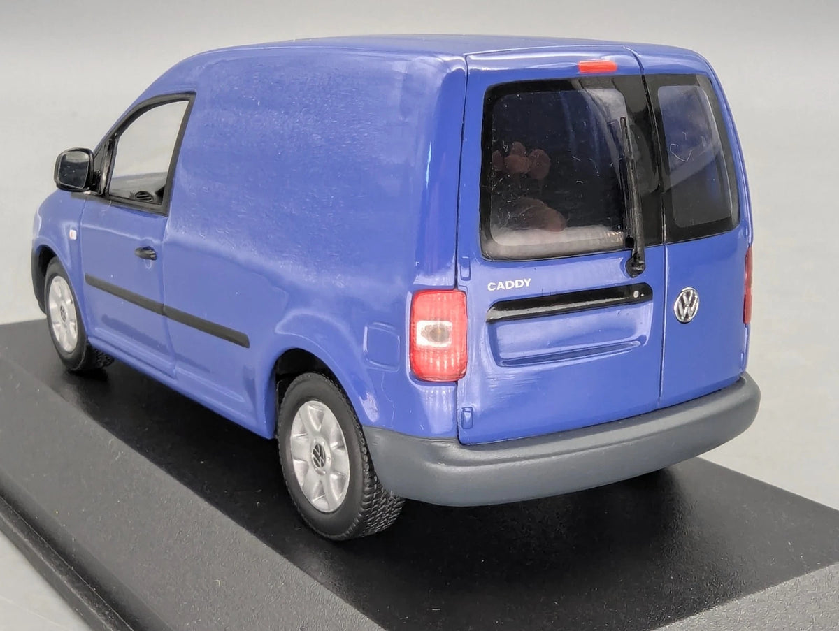 Modellautos 1:43 Minichamps Volkswagen VW Caddy Blau mit Dealer OVP