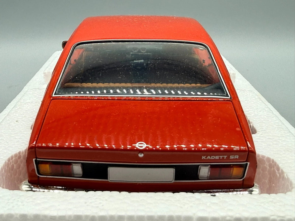 Modellautos 1:18 Minichamps Opel Kadett C Coupe SR 1976 mit OVP