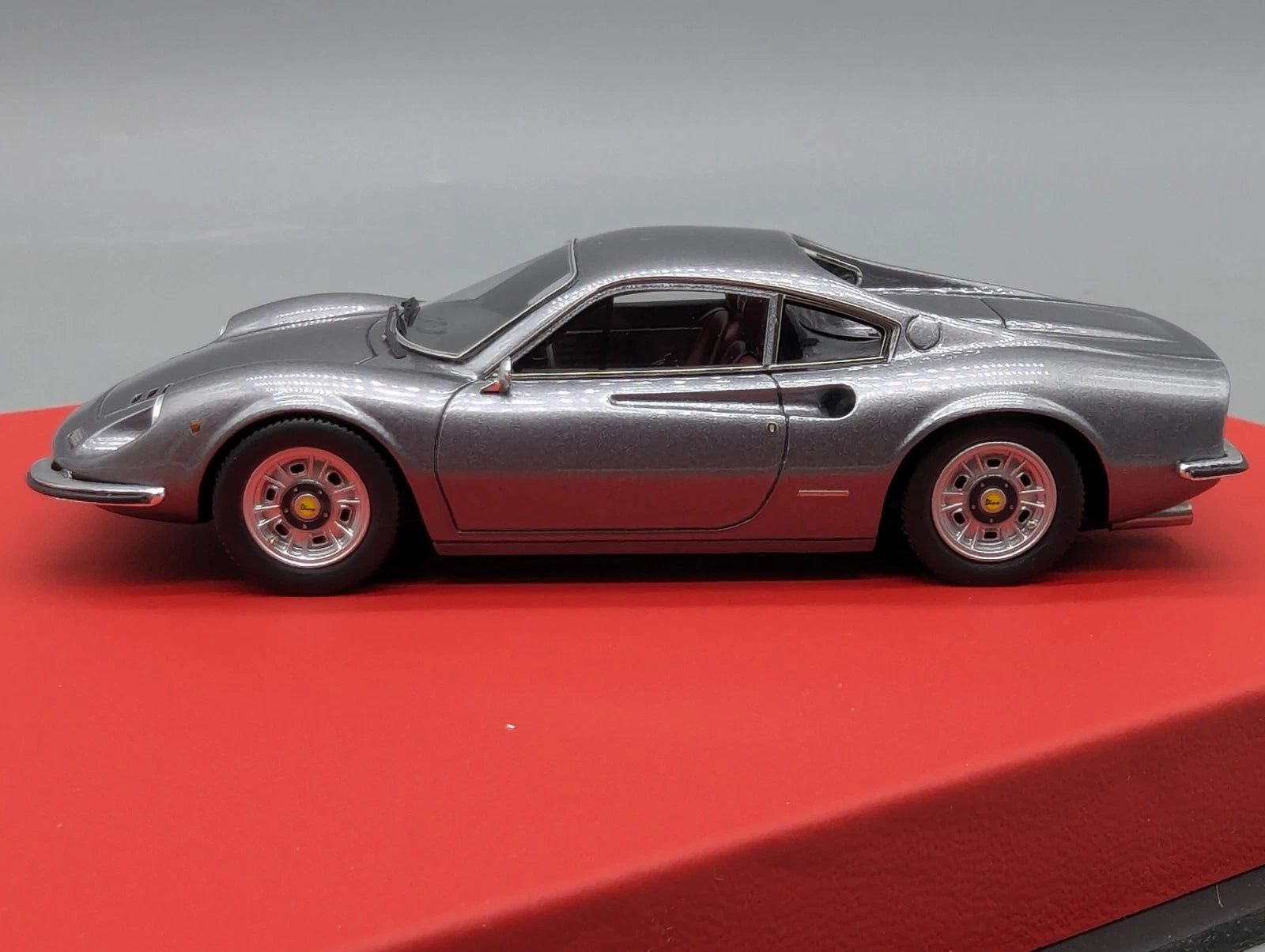 Modellautos 1:43 BBR Ferrari 246 GT Dino 1970 Auction Paris 2018 01/05 mit OVP