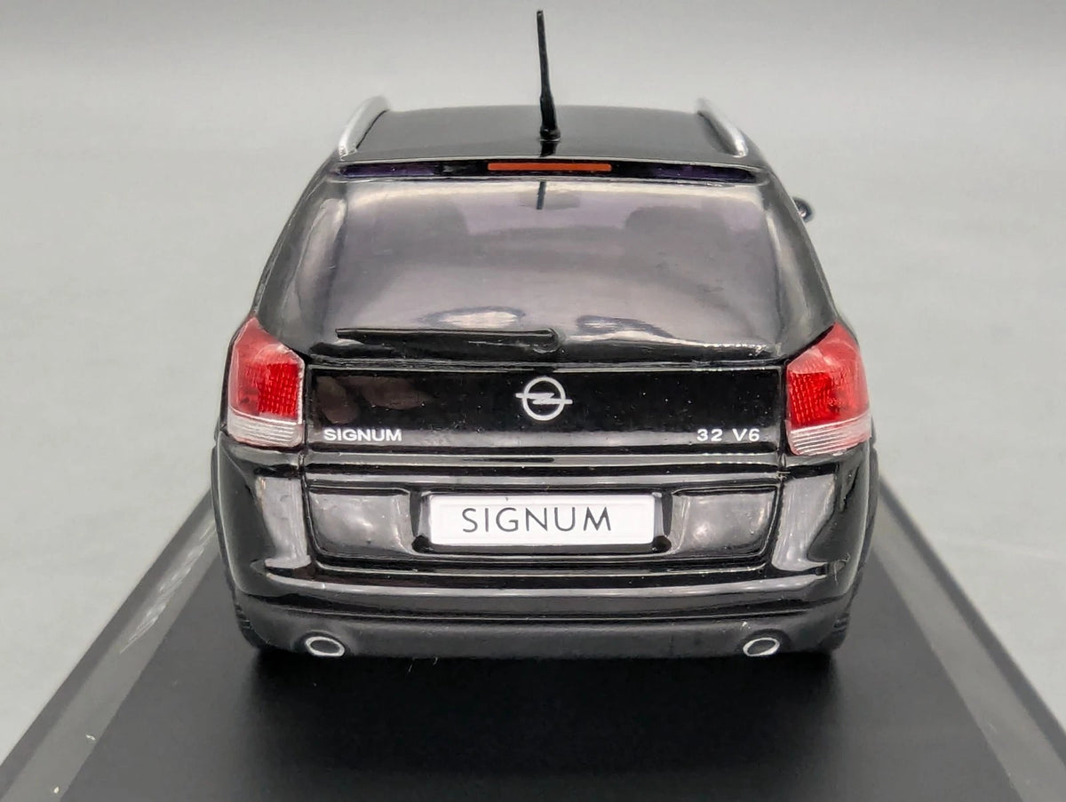 Modellautos 1:43 Schuco Opel Signum Schwarz mit Dealer OVP