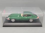 Modellautos 1:18 Bburago Jaguar E 1961 Metallic Grün mit Vitrine