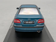 Modellautos 1:43 Minichamps Volvo S40 Lagunengrün mit Dealer OVP