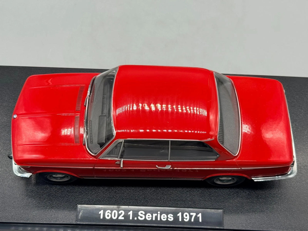 Modellautos 1:18 KK-Scale BMW 1602 1.Series 1971 mit OVP