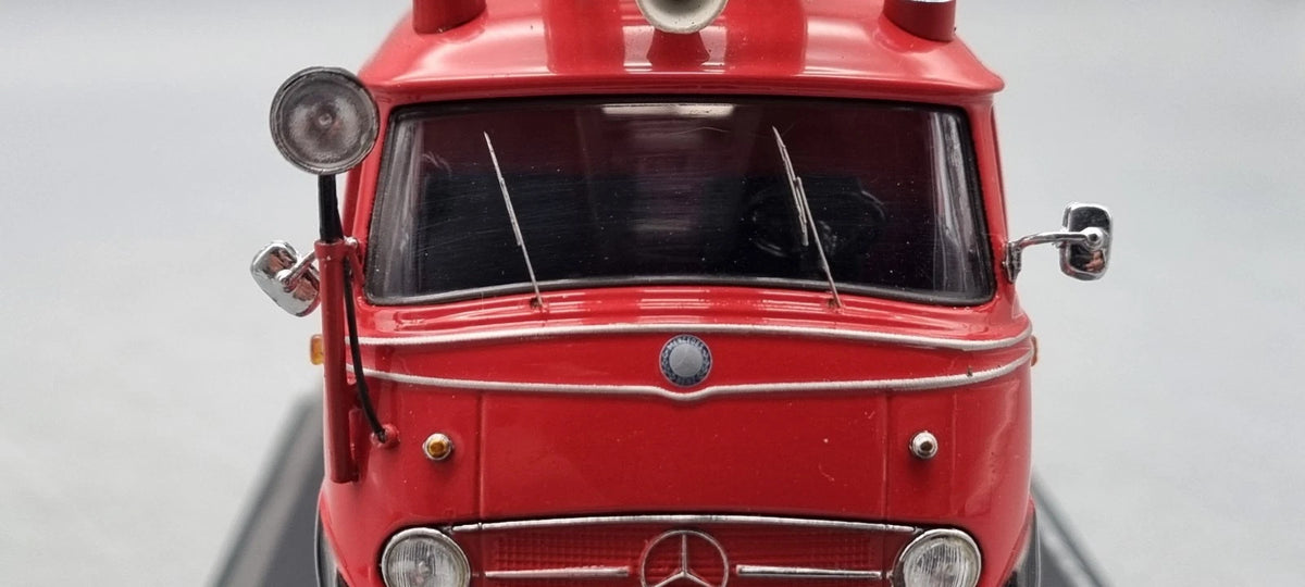 LKW Modelle 1:43 Schuco 02807 Mercedes-Benz L319 Feuerwehr Drehleiter DL18 OVP