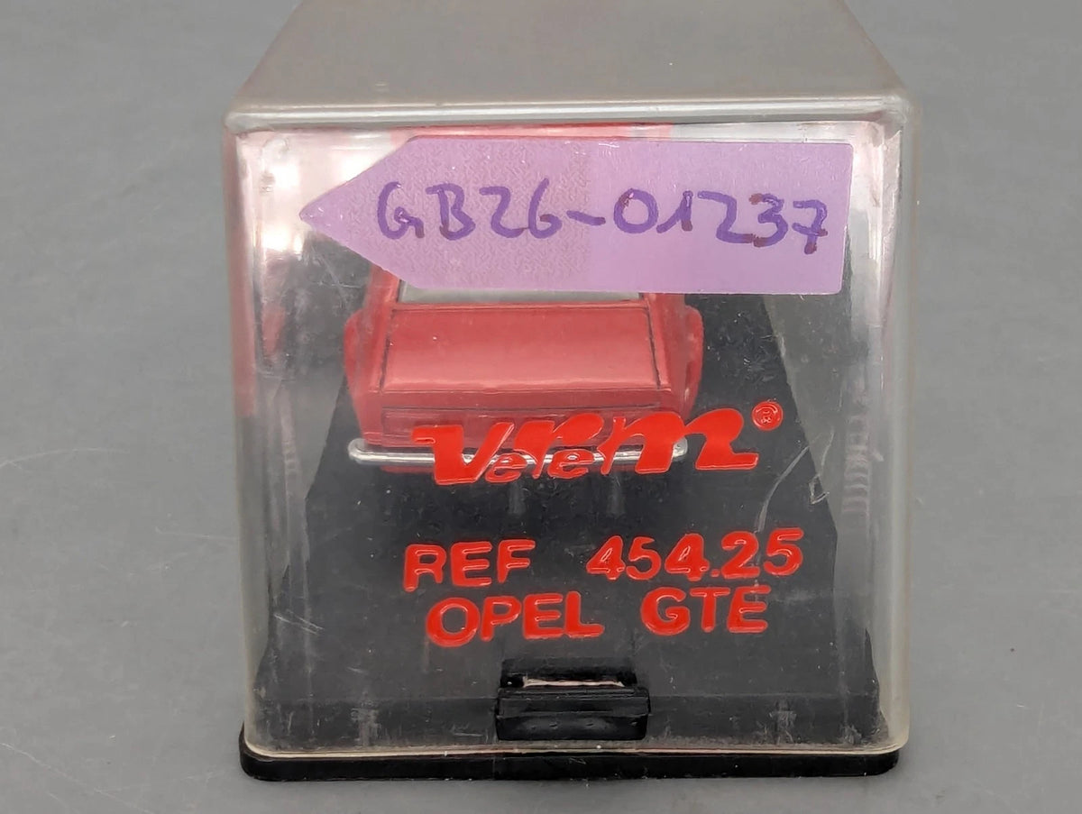 Modellautos 1:43 Verem Opel Kadett Coupe GTE  mit Original Verem Vitrine