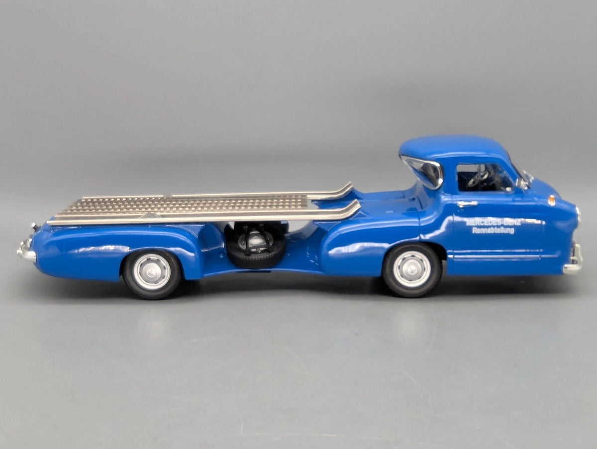 Modellautos 1:18 Werk83 iScale Mercedes Renntransporter Das blaue Wunder mit OVP
