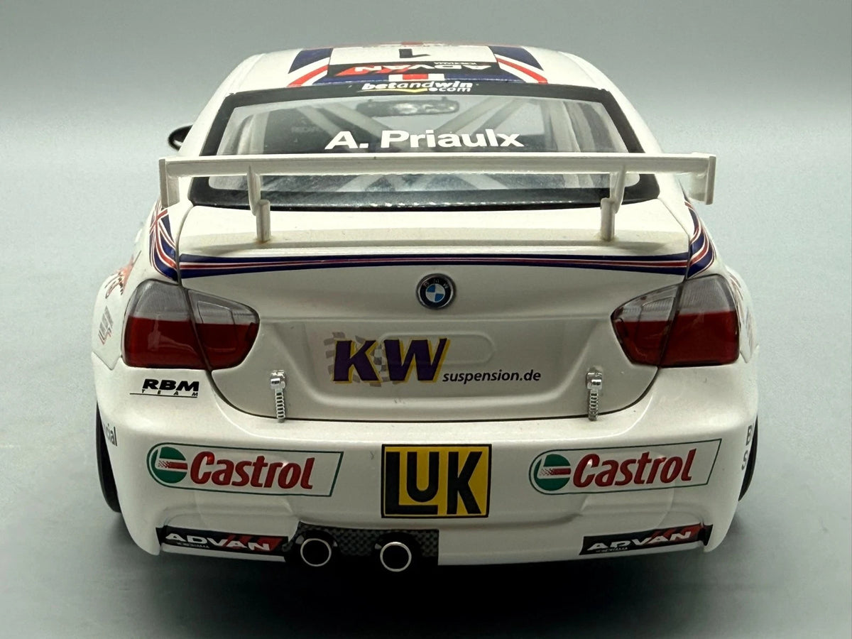 Modellautos 1:18 Kyosho BMW 320i WTCC #1 mit OVP