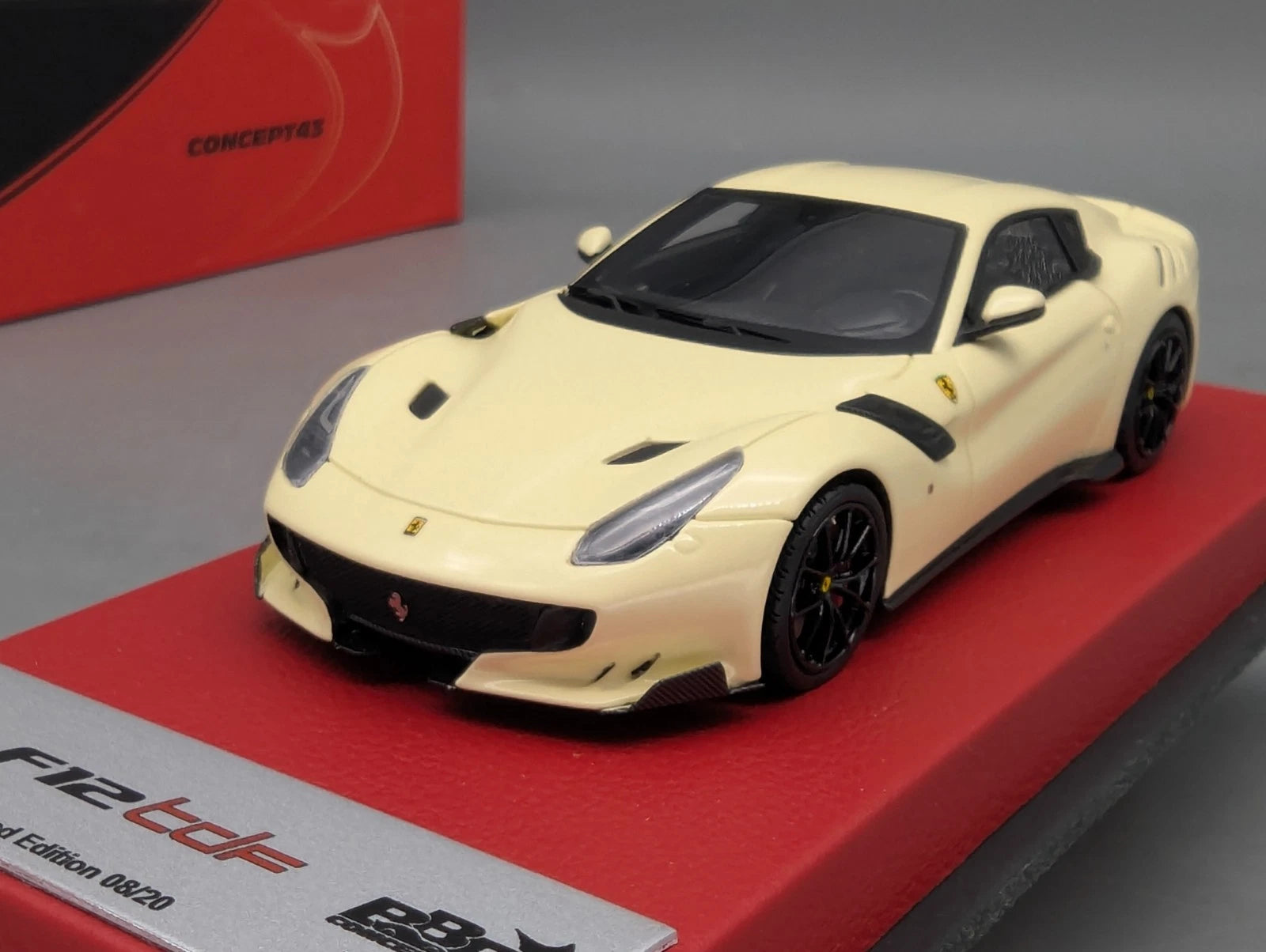 Modellautos 1:43 BBR Concept43 Ferrari F12 TDF Avorio Gloss 08/20 in OVP