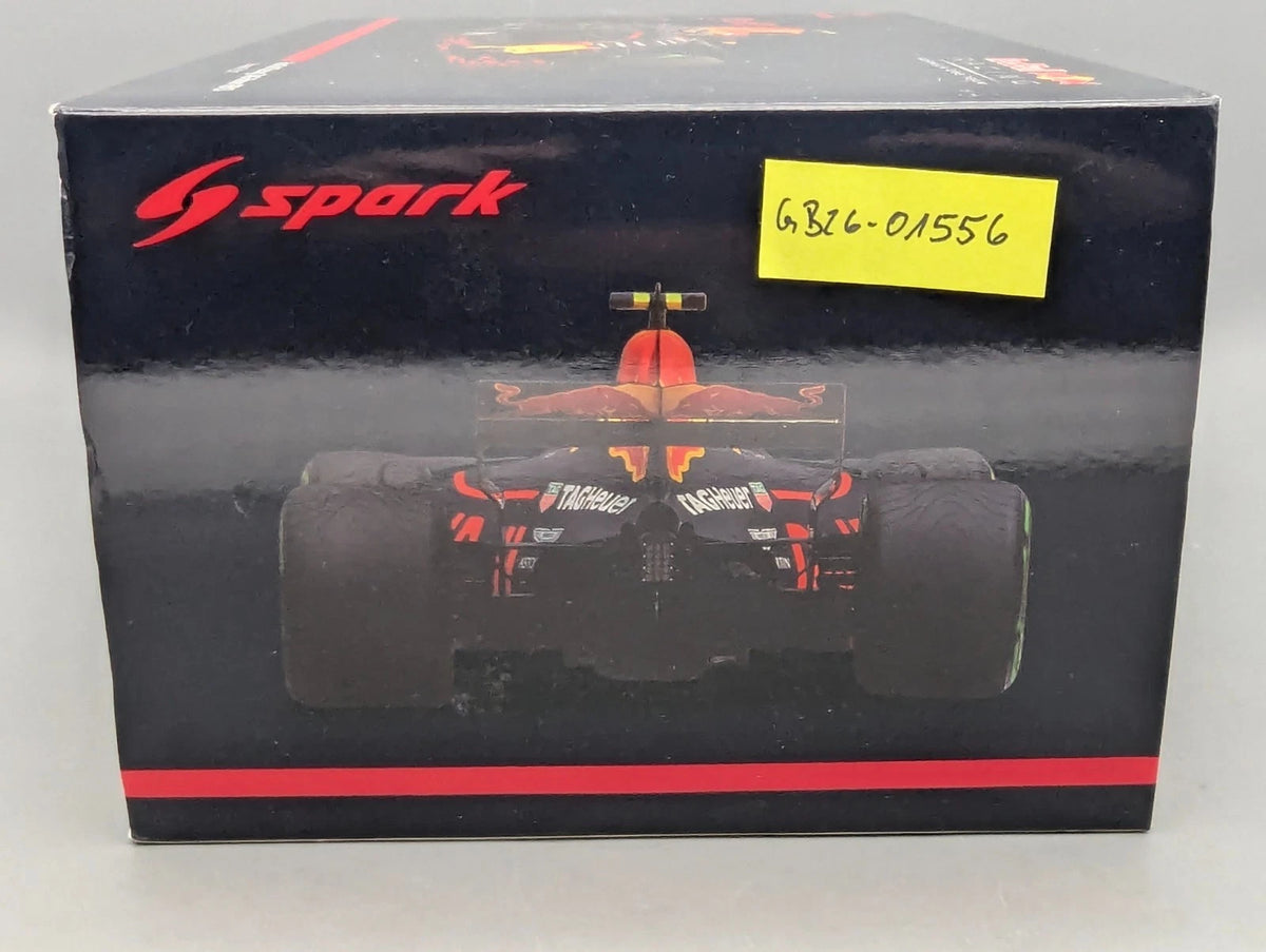 Modellautos 1:18 Spark Red Bull RB13 3rd Chinese GP 2017 #33 Verstappen OVP