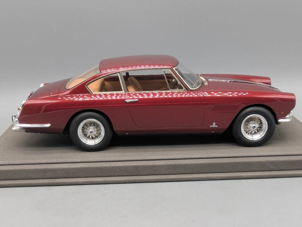 Modellautos 1:18 BBR Ferrari 250 GTE 2+2 1960 Ltd 01/63 Lederplatte Vitrine OVP