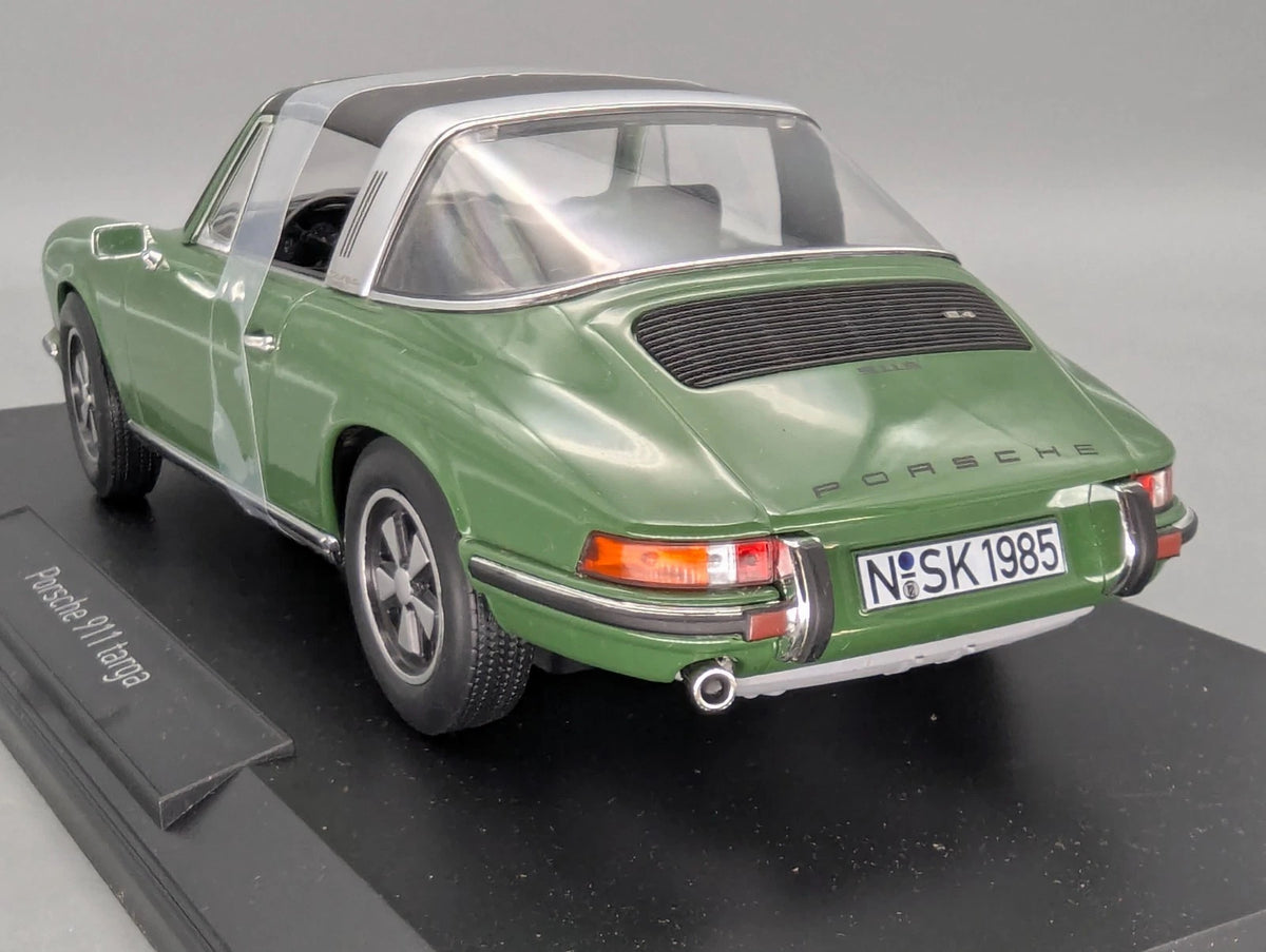 Modellautos 1:18 Norev Porsche 911 S Targa 1973 Grün mit OVP