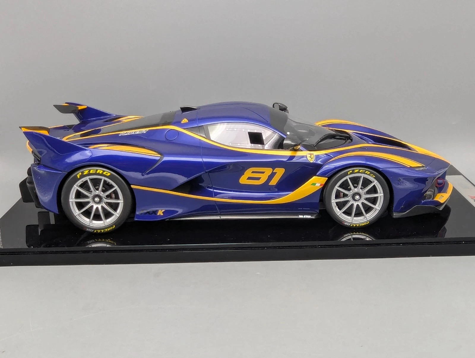 Modellautos 1:12 BBR Ferrari FXX-K Car #81 Blau Gelb Ltd 15/20 in Vitrine OVP
